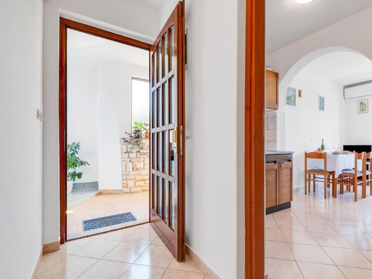 Apartment Secluded In Pore With Garden *