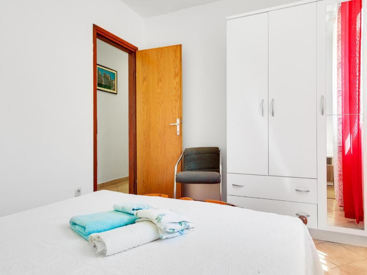 Apartment Secluded In Pore With Garden *